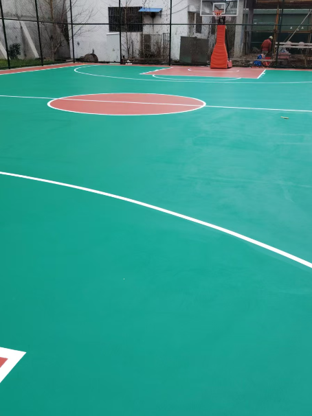 肇州 球场长期使用易出现地面开裂